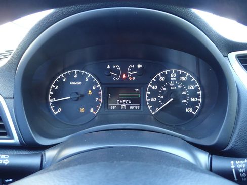 Used 2017 Nissan Sentra S FWD image 17