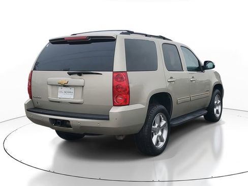 Used 2013 Chevrolet Tahoe LS w/ Convenience Package image 4
