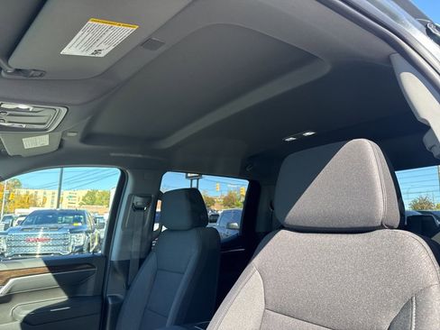 New 2026 GMC Sierra 1500 Elevation image 19