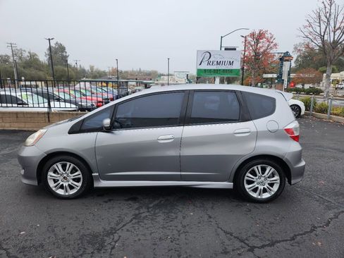Used 2009 Honda Fit Sport image 2