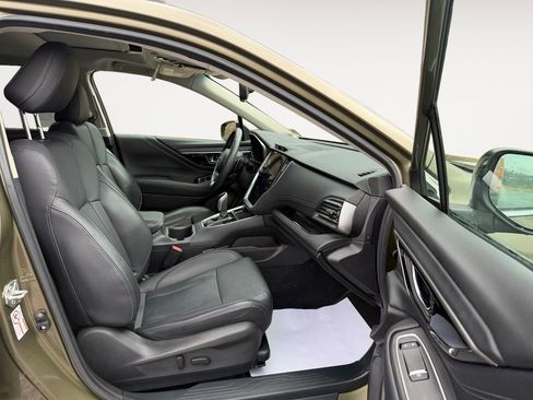 Used 2020 Subaru Outback Limited image 18
