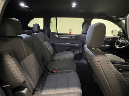 Used 2025 GMC Acadia Elevation image 26
