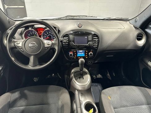 Used 2015 Nissan Juke SV AWD/4WD image 7