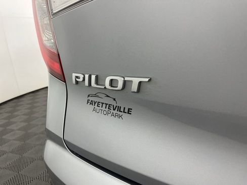 Certified 2022 Honda Pilot Special Edition image 3