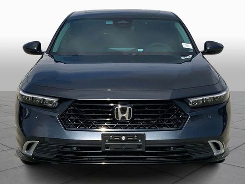 Used 2023 Honda Accord Touring image 3