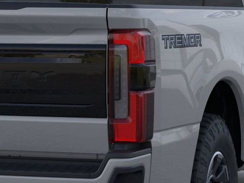 New 2026 Ford F350 Platinum w/ Tremor Off-Road Package image 4