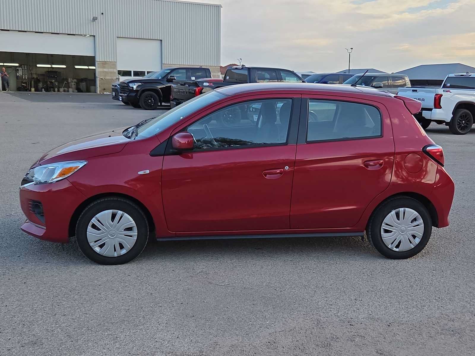 Used 2024 Mitsubishi Mirage ES FWD image 5