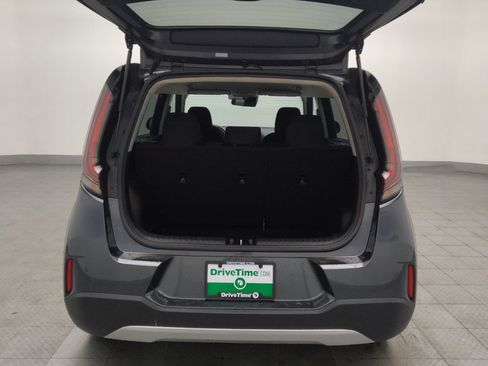 Used 2025 Kia Soul LX w/ LX Technology Package FWD image 29