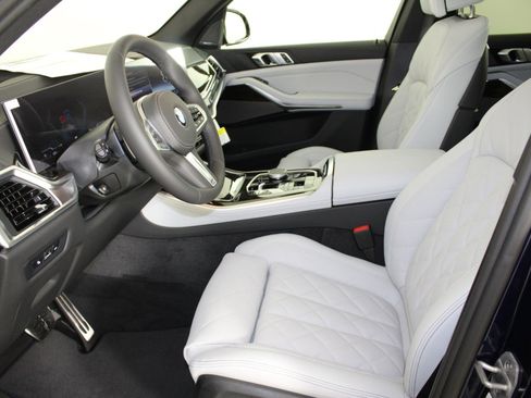 New 2026 BMW X5 xDrive40i w/ M Sport Package image 5