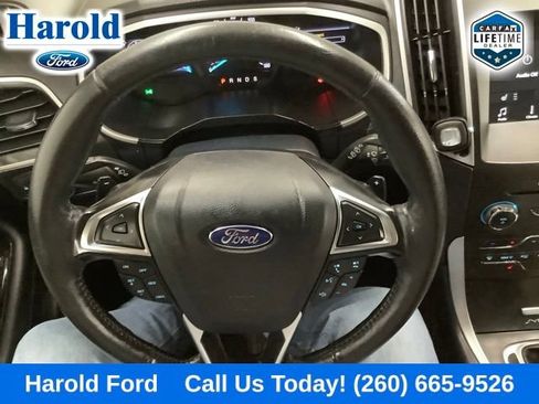 Used 2017 Ford Edge SEL w/ Equipment Group 201A AWD/4WD image 16