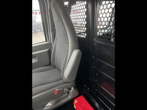Used 2020 GMC Savana 2500 w/ Driver Convenience Package RWD image 13