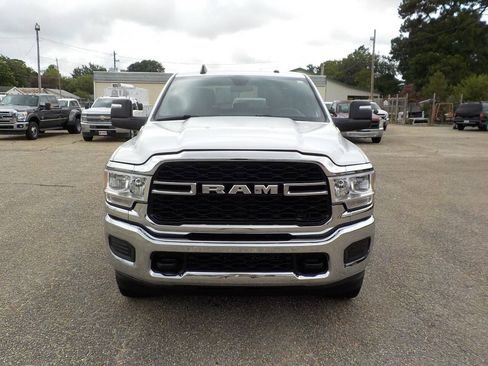 Used 2023 RAM 2500 Tradesman w/ Chrome Appearance Group AWD/4WD image 9