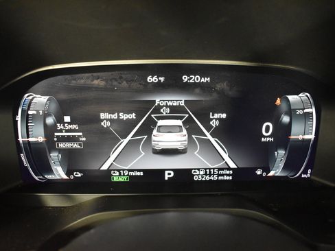 Used 2023 Mitsubishi Outlander SE image 18