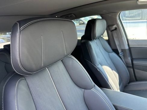 Used 2025 Cadillac Optiq Luxury 2 w/ LPO, Floor Liner Package AWD/4WD image 14