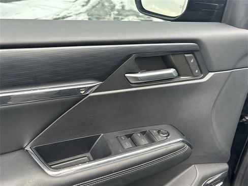 Used 2024 GMC Acadia Elevation w/ Black Edition image 24