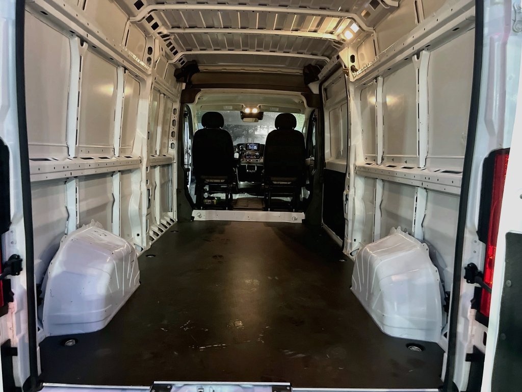 Used 2023 RAM ProMaster 2500 FWD image 23