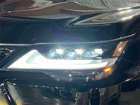 Used 2024 Lexus LX 600 F Sport image 11