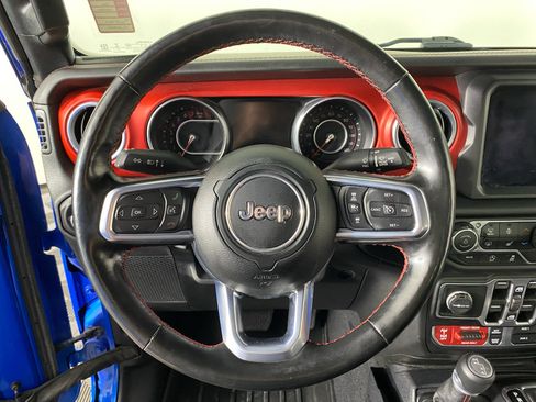 Used 2021 Jeep Gladiator Rubicon AWD/4WD image 14