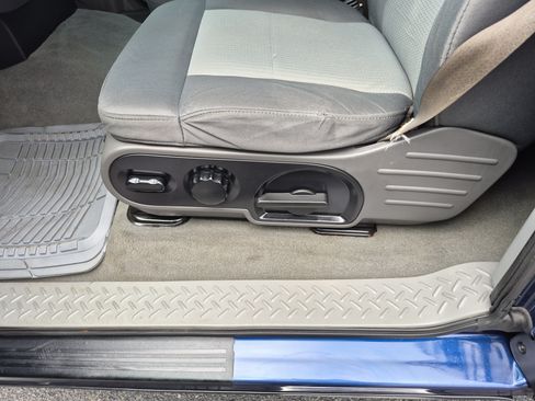 Used 2007 Ford F150 XLT AWD/4WD image 13