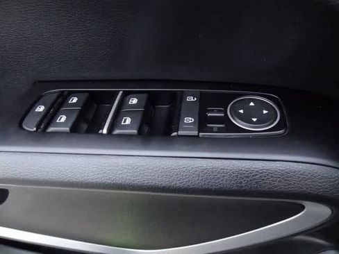 Used 2023 Kia Soul LX image 13