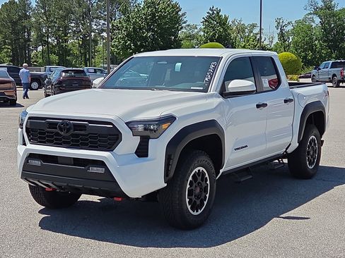 New 2026 Toyota Tacoma TRD Off-Road AWD/4WD image 2