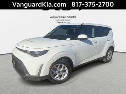 Certified 2025 Kia Soul LX w/ LX Technology Package