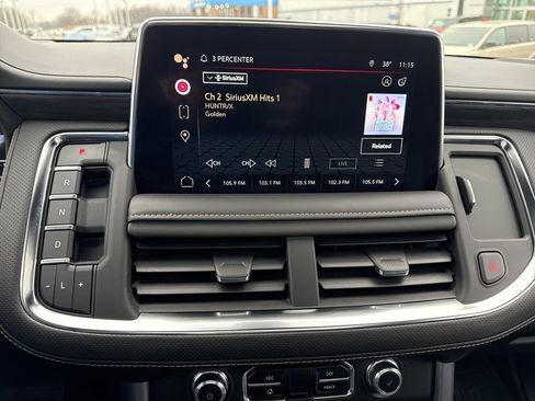 Used 2022 GMC Yukon SLT w/ SLT Premium Package image 26