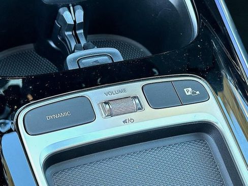 Certified 2025 Mercedes-Benz GLA 35 AMG 4MATIC image 17