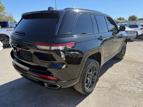 Used 2023 Jeep Grand Cherokee Summit 4xe AWD/4WD image 6