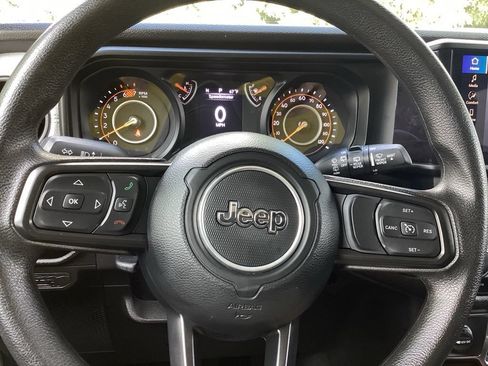 Used 2024 Jeep Wrangler Sport AWD/4WD image 16