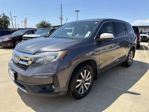Used 2019 Honda Pilot EX image 4