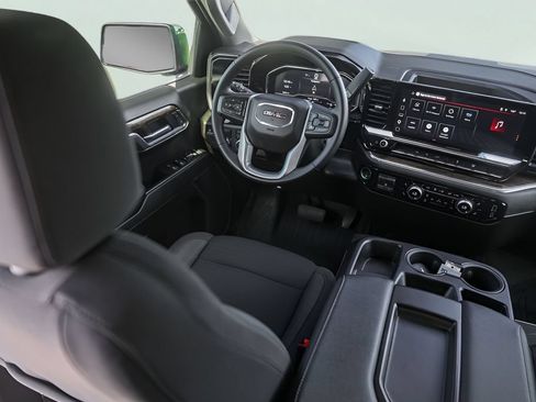 Used 2025 GMC Sierra 1500 Elevation RWD image 28