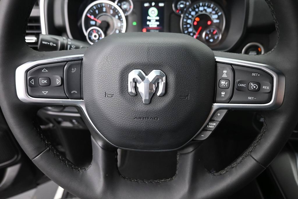 Used 2025 RAM 1500 Big Horn AWD/4WD image 17