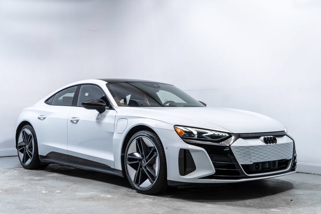 Used 2023 Audi RS e-tron GT w/ Carbon Performance Package AWD/4WD image 9