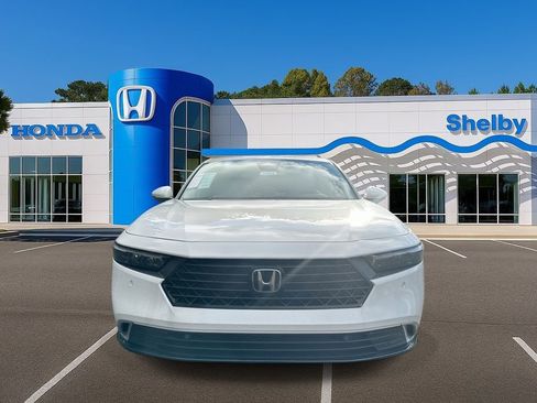 New 2025 Honda Accord Touring image 3