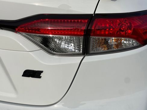 New 2026 Toyota Corolla SE w/ SE Package image 20