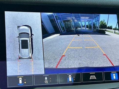 Certified 2023 Cadillac XT6 Premium Luxury w/ Technology Package AWD/4WD image 30