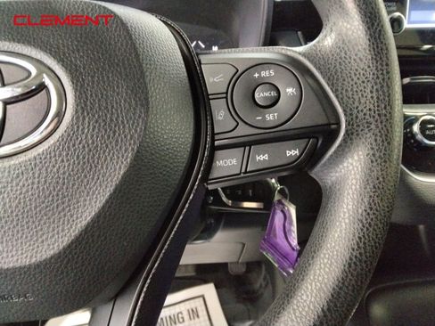 Used 2020 Toyota Corolla LE image 10