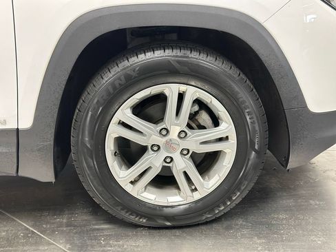 Used 2020 GMC Terrain SLE FWD image 26