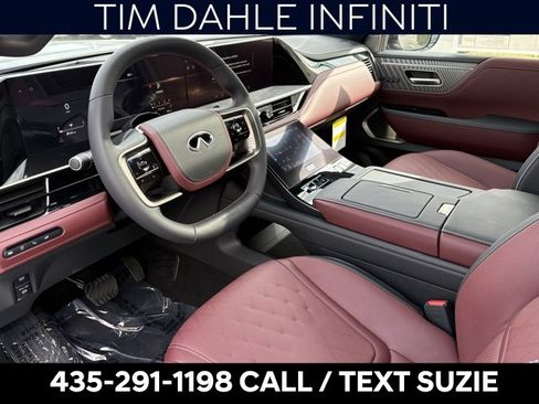 New 2026 INFINITI QX80 Autograph w/ Premium Cargo Package image 2