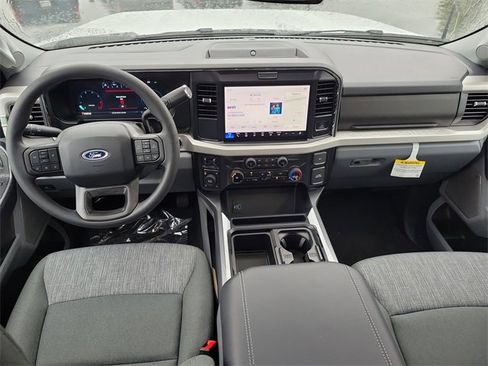 New 2025 Ford F350 XLT w/ Black Appearance Package image 24