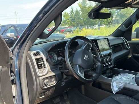 Used 2022 RAM 1500 Big Horn AWD/4WD image 6