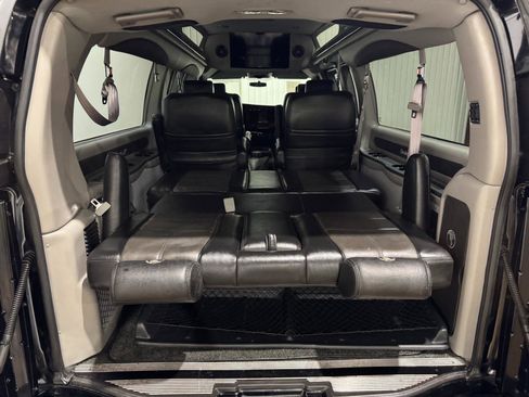 Used 2017 Chevrolet Express 2500 Extended RWD image 40