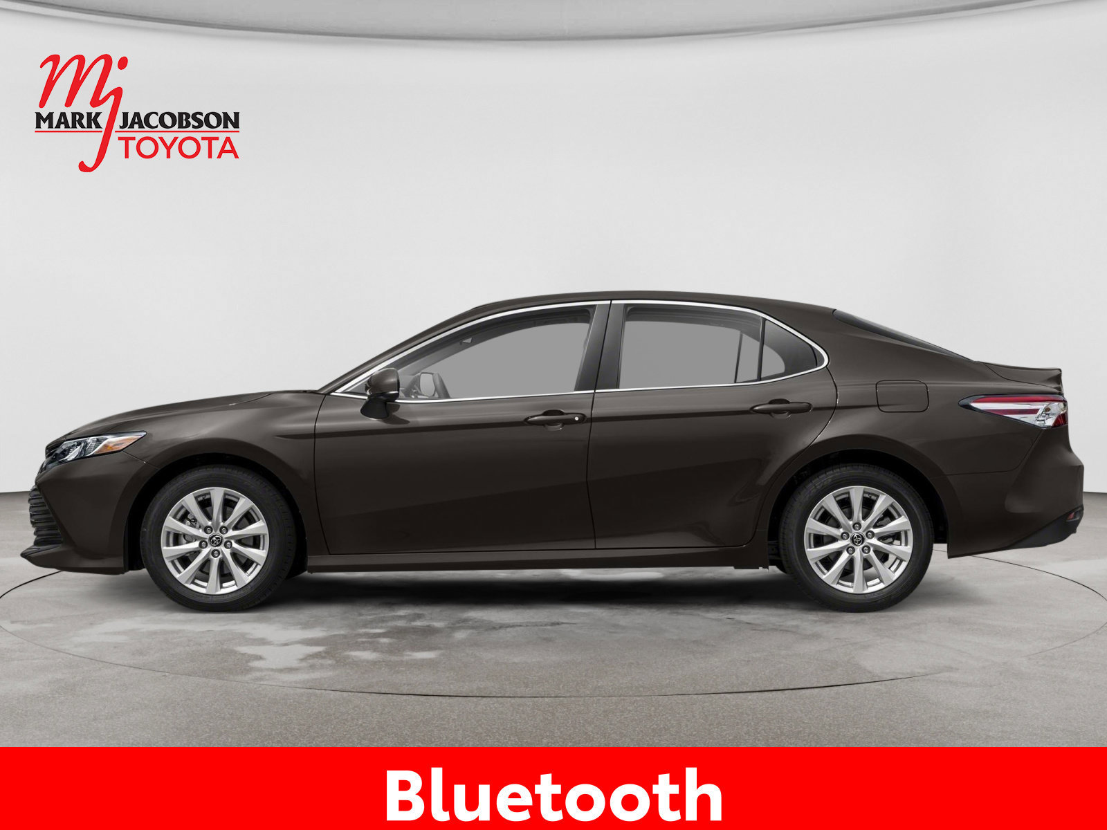 Used 2020 Toyota Camry LE w/ Convenience Package FWD image 5