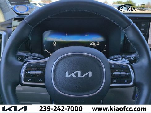 Certified 2023 Kia Sorento SX Prestige w/ Panoramic Sunroof Package image 30