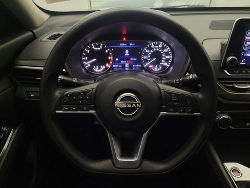 Used 2023 Nissan Altima 2.5 SV image 22