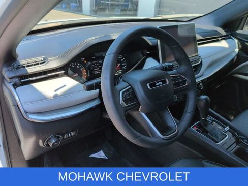 Used 2023 Jeep Compass Limited w/ Elite Group AWD/4WD image 10