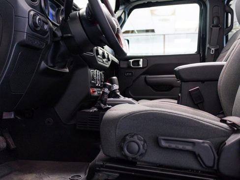 Certified 2024 Jeep Wrangler Rubicon w/ Convenience Group image 9