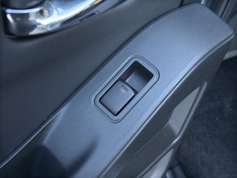 Certified 2024 Nissan Frontier PRO-4X w/ Off-Road Protection Package image 31