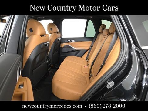 Used 2024 BMW X5 xDrive40i w/ Premium Package AWD/4WD image 17